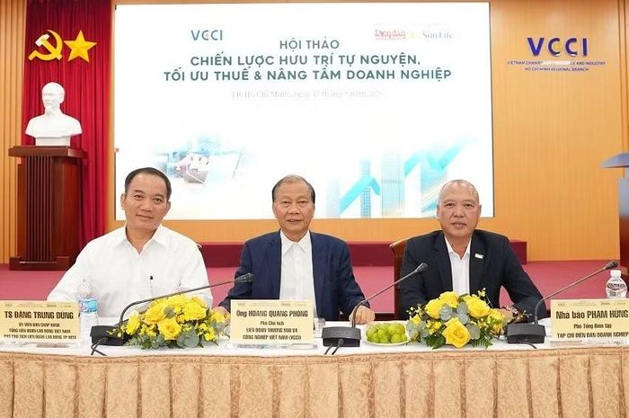 Các đại biểu chủ trì hội thảo. (Ảnh: CTV)
