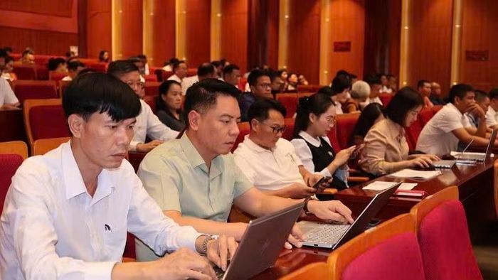 Các đại biểu tham dự hội nghị. (Ảnh: QUANG THỌ)