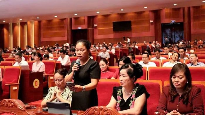 Doanh nghiệp đề xuất, kiến nghị những vấn đề cần được thành phố và các cấp, các ngành quan tâm. (Ảnh: QUANG THỌ)