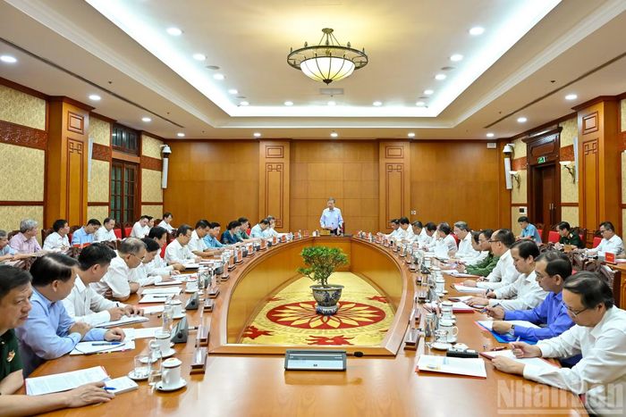 Quang cảnh cuộc họp tại Trụ sở Trung ương Đảng.