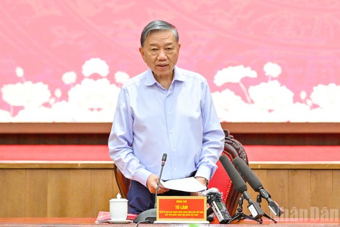 Tổng Bí thư, Chủ tịch nước Tô Lâm phát biểu chỉ đạo hội nghị.