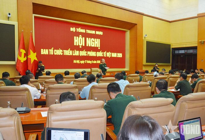  Thượng tướng Lê Quang Đạo chủ trì Hội nghị Ban tổ chức Triển lãm Quốc phòng quốc tế Việt Nam 2026. 