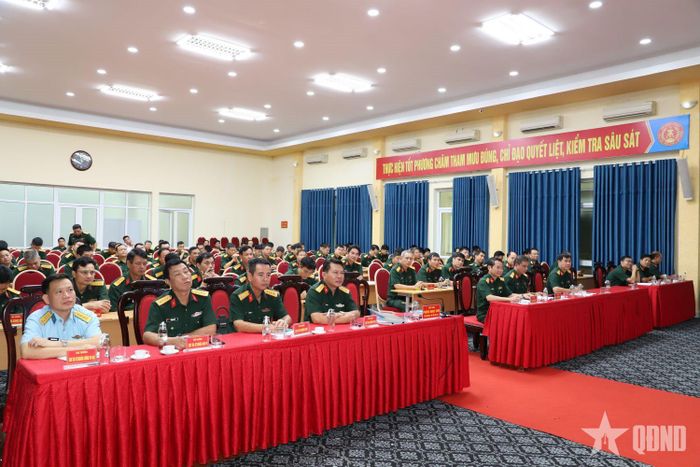 Các đại biểu dự bế mạc tập huấn.