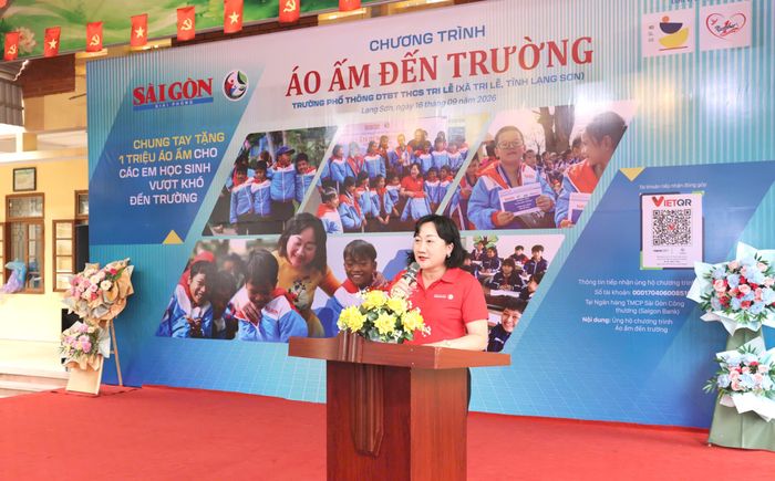Phó Tổng Biên tập Báo SGGP Bùi Thị Hồng Sương phát biểu tại buổi lễ. Ảnh: QUANG PHÚC