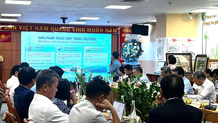  Sở Công Thương TPHCM tổ chức đối thoại tháo gỡ khó khăn với các hiệp hội doanh nghiệp. Ảnh: ÁI VÂN 