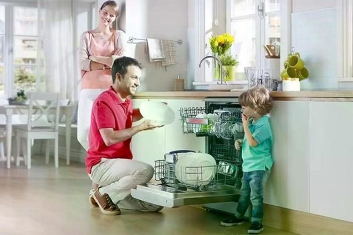 Máy rửa bát ngày càng được quan tâm trong các gia đình hiện đại, nhưng hiệu quả và mức độ cần thiết vẫn phụ thuộc vào nhu cầu sử dụng. 