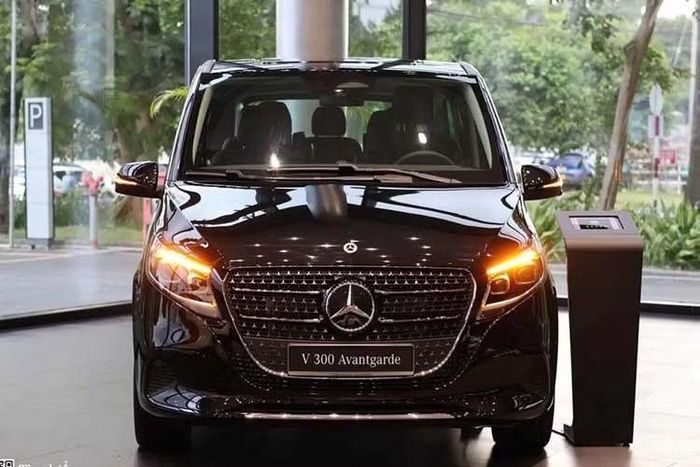 Mercedes-Benz V-Class tại Việt Nam "đại hạ giá", tới hơn nửa tỷ đồng.