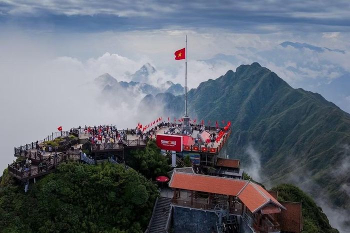 Khu du lịch Sun World Fansipan Legend tại Sa Pa (Lào Cai)-một trong những điểm đến hấp dẫn du khách trong nước và quốc tế