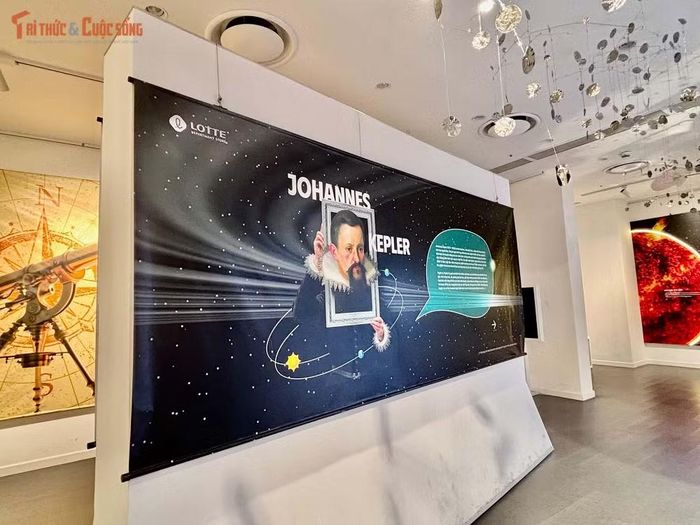 Những kiến thức về 3 định luật Kepler được chuyển tải qua không gian trực quan, giúp người xem hình dung rõ hơn về chuyển động của các thiên thể.