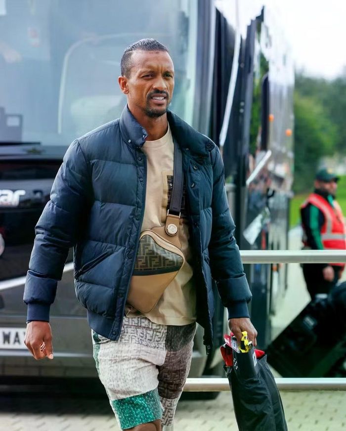  Tiền vệ cánh Nani từng có 8 năm đáng nhớ tại Man Utd, giành 4 chức vô địch Ngoại hạng Anh và Champions League. Sau khi rời Old Trafford, sự nghiệp của cầu thủ Bồ Đào Nha trôi qua nhiều CLB ở châu Âu, Mỹ và Australia trước khi anh tuyên bố giải nghệ năm 2024. ﻿Tuy nhiên, Nani bất ngờ 'xỏ giày trở lại' đầu năm nay, gia nhập Aktobe ở Kazakhstan và đã ghi 2 bàn sau 14 trận. Ảnh: Kenny Ramsay. 