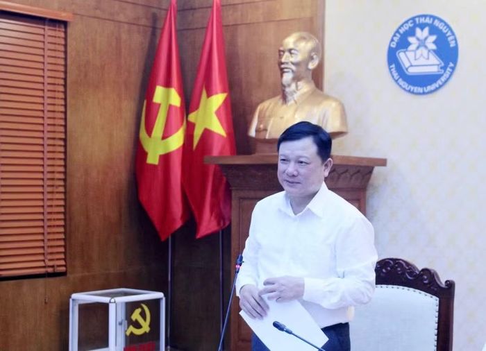 PGS.TS Hoàng Văn Hùng, Bí thư Đảng ủy, Giám đốc Đại học Thái Nguyên.