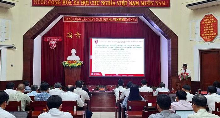Hội nghị sơ kết 5 năm (2021-2026) và định hướng phát triển công tác xuất bản tại Đại học Huế.