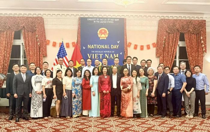 Các đại biểu chụp ảnh chung. (Nguồn: Đại sứ quán Việt Nam tại Hoa Kỳ)