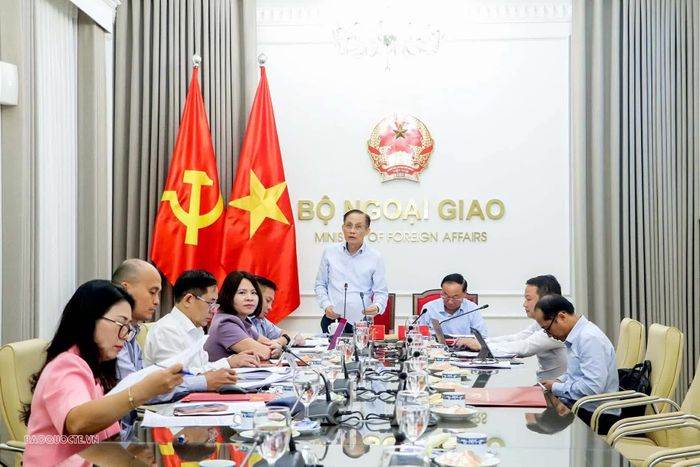 Bộ trưởng Lê Hoài Trung đề nghị Gia Lai tiếp tục nâng cao chất lượng công tác cán bộ, khẩn trương rà soát, bổ sung quy hoạch và tăng cường đào tạo, bồi dưỡng cán bộ. (Ảnh: Nguyễn Nhuận)