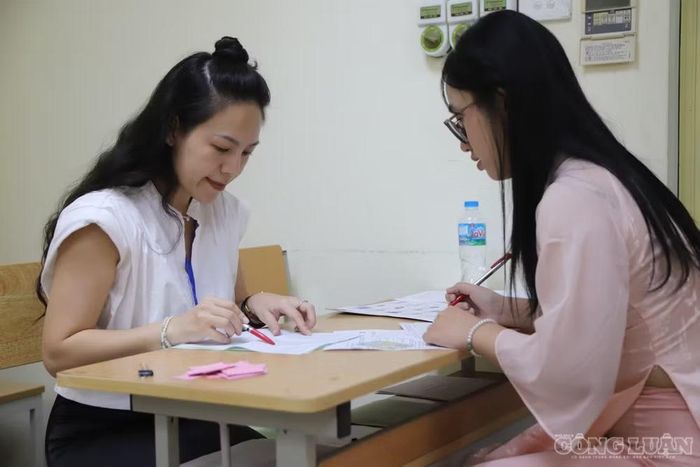 Thí sinh tham dự kỳ thi năng khiếu của Đại học Sư phạm Hà Nội năm 2026.