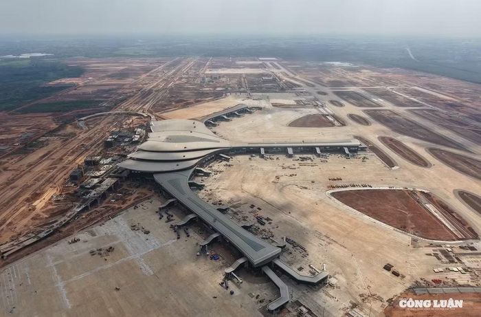 Tạo cơ hội phát triển cho doanh nghiệp Việt tại các dự án hạ tầng trọng điểm của đất nước. Ảnh: Ngọc Hải