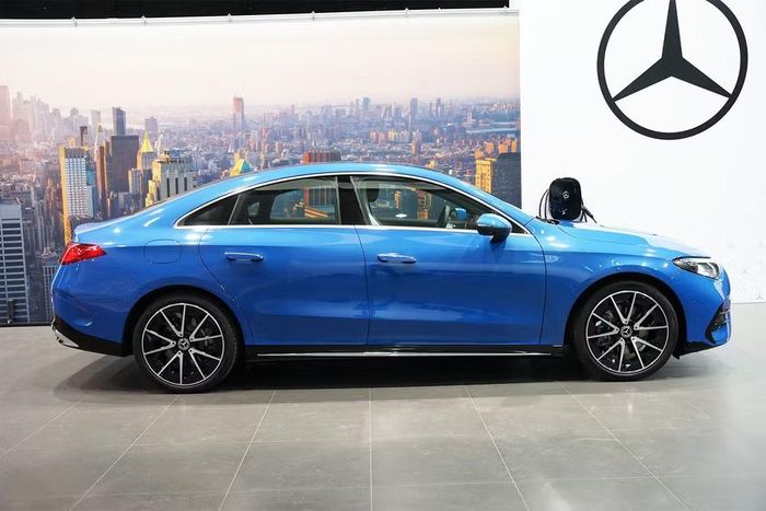 Kích thước CLA 200 Electric tương đương với C-Class - Ảnh: Vĩnh Nam