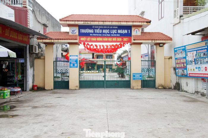 Lùm xùm việc bổ nhiệm hiệu trưởng khi sắp xếp trường học ở xã Lục Ngạn. Ảnh: Nguyễn Thắng.