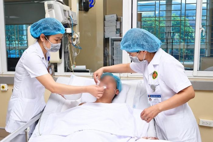 Bệnh nhân H.M.T đã có tiến triển sau 1 ngày điều trị tích cực.