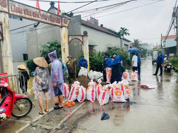 Hiện các xã bị ảnh hưởng do nước sông Bùi dâng cao đang sẵn sàng nhân lực, vật tư để sẵn sàng ứng phó với những tình huống bất thường
