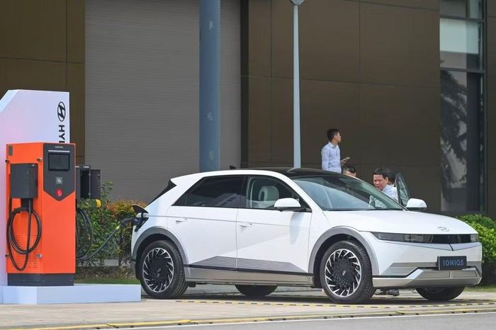 Hyundai Thành Công hiện đang phân phối mẫu xe điện Ioniq 5 tại Việt Nam.