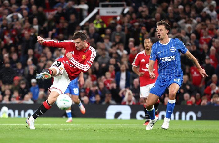 Đến phút thứ 10, Mason Mount nhân đôi cách biệt cho Quỷ đỏ