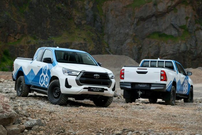 Các nguyên mẫu của Toyota Hilux FCEV được sản xuất thử nghiệm tại Anh. Ảnh: Toyota