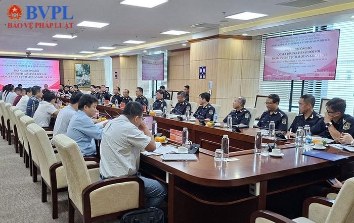  Toàn cảnh buổi công bố Quyết định, Kế hoạch giám sát.