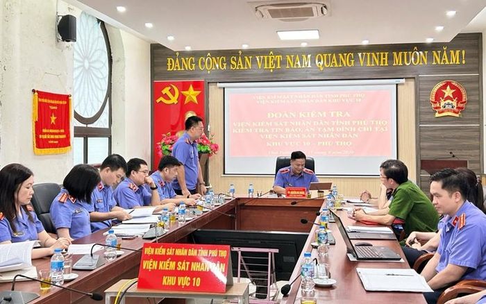  Toàn cảnh buổi kiểm tra.