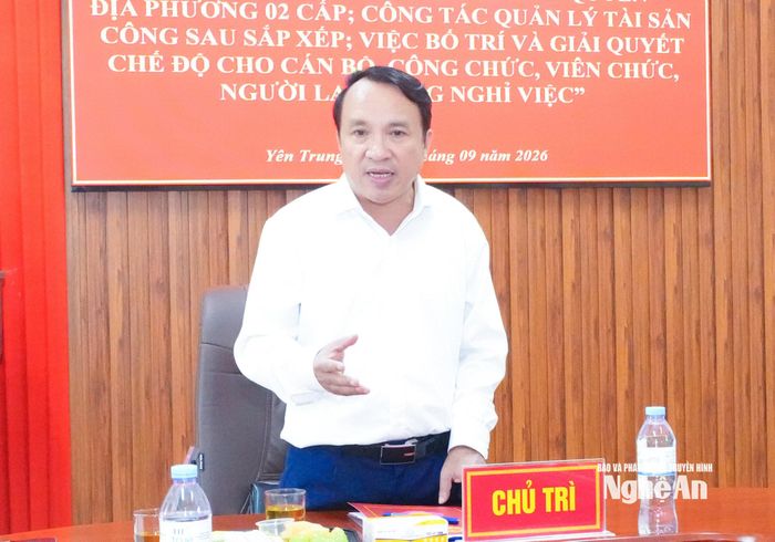 Đồng chí Dương Đình Chỉnh - Ủy viên Ban Thường vụ Tỉnh uỷ, Phó Chủ tịch Thường trực HĐND tỉnh kết luận tại cuộc làm việc. Ảnh: Mai Hoa