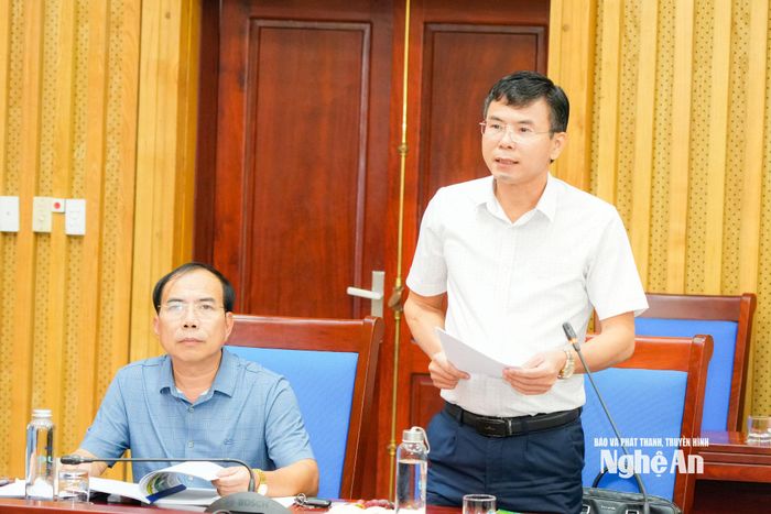 Phó Giám đốc Sở Nông nghiệp và Môi trường Nguyễn Danh Hùng phát biểu tại hội nghị. Ảnh: TL