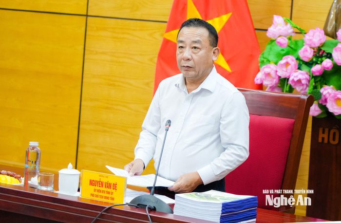 Phó Chủ tịch UBND tỉnh Nguyễn Văn Đệ phát biểu tại hội nghị. Ảnh: TL