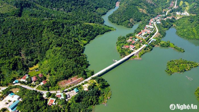 Bản làng đổi mới trong Khu Dự trữ sinh quyển miền Tây Nghệ An. Ảnh tư liệu