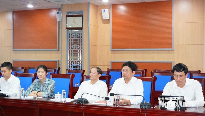 Các đồng chí trong Ban Chấp hành Đảng bộ HĐND tỉnh tham dự Hội nghị. Ảnh: Hoàng Bá