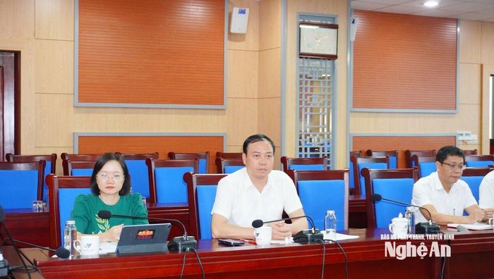 Các đồng chí trong Ban Chấp hành Đảng bộ HĐND tỉnh tham dự Hội nghị. Ảnh: Hoàng Bá