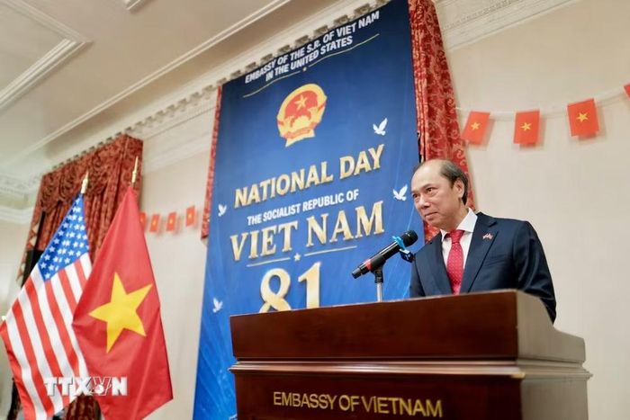 Đại sứ Việt Nam tại Hoa Kỳ Nguyễn Quốc Dũng phát biểu khai mạc. (Ảnh: Ngọc Quang/TTXVN)