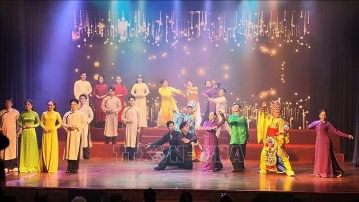 Từ hành trình 50 năm, bài toán đặt ra với Nhà hát Cải lương Trần Hữu Trang là không chỉ là bảo tồn một di sản sân khấu, mà còn tạo sức sống mới cho di sản.
