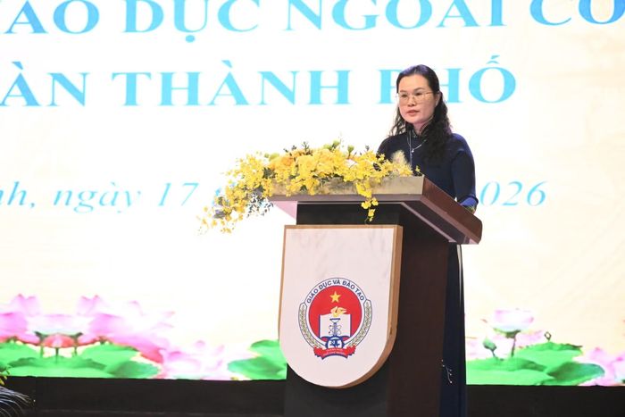Bà Lê Thụy Mỵ Châu, Phó Giám đốc Sở Giáo dục và Đào tạo TP Hồ Chí Minh, phát biểu tại hội nghị.