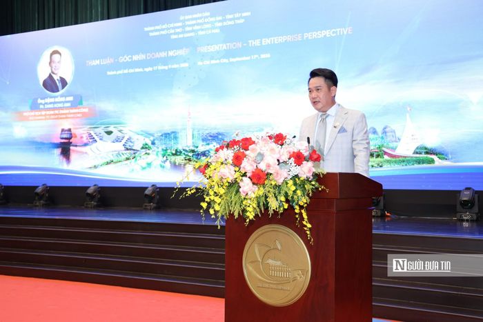 Ông Đặng Hồng Anh, Phó Chủ tịch Tập đoàn Thành Thành Công (TTC Group), Chủ tịch Hội Doanh nhân trẻ Việt Nam trao đổi tại hội nghị.