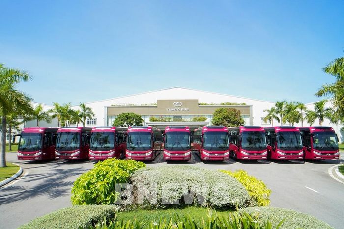 Sản phẩm xe bus THACO xuất khẩu. Ảnh: Hải Yến/BNEWS/TTXVN