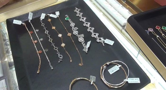 Khánh Hòa xử phạt 190 triệu đối với doanh nghiệp kinh doanh vàng bạc giả mạo nhãn hiệu nổi tiếng