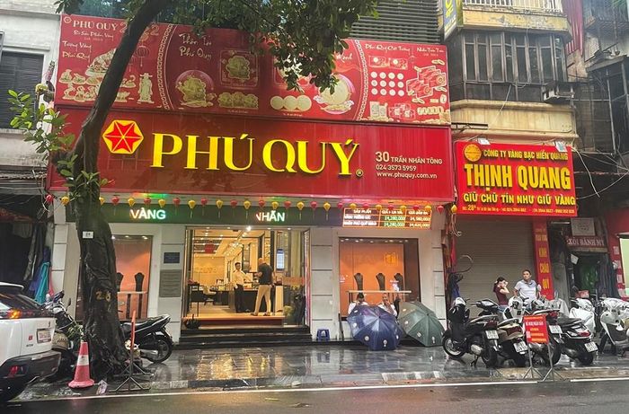 Sáng 17/9, "phố vàng" Trần Nhân Tông, Hà Nội không xuất hiện giao dịch đột biến. Ảnh: Đỗ Huyền - TTXVN