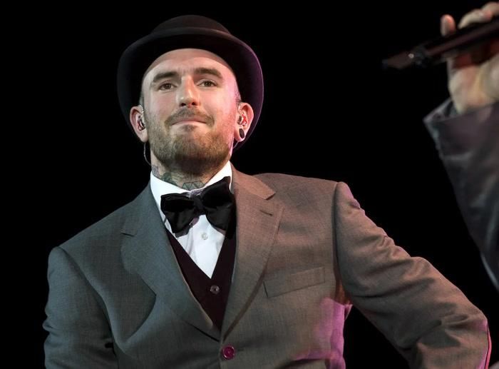 Ben Saunders - Quán quân đầu tiên của The Voice Of Holland vừa qua đời ở tuổi 43.