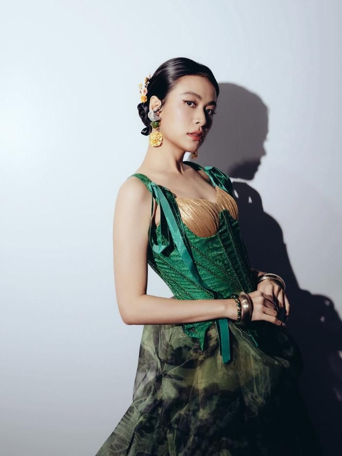 Cuối bài viết, những người hâm mộ đặc biệt gửi lời cảm ơn đến chính Hoàng Thùy Linh - người đã tiếp thêm động lực để họ tiếp tục duy trì fanpage và kết nối những người cùng yêu mến cô.