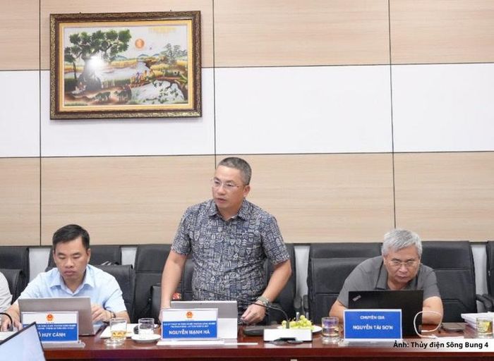 Ông Nguyễn Mạnh Hà, Trưởng phòng An toàn điện và đập, Cục Kỹ thuật an toàn và Môi trường công nghiệp, Bộ Công Thương phát biểu tại buổi làm việc.