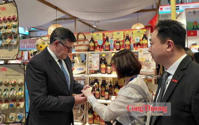 Khu gian hàng tỉnh An Giang tại “Tuần lễ Việt Nam tại Thái Lan 2026”.