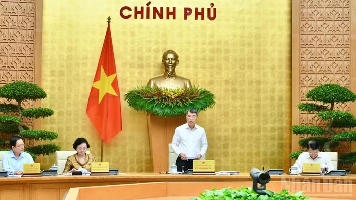 Thủ tướng Lê Minh Hưng yêu cầu các bộ, ngành, địa phương quyết tâm tiếp tục giữ ổn định kinh tế vĩ mô, kiểm soát lạm phát, bảo đảm các cân đối lớn. Ảnh: Thanh Giang/Nhân Dân.