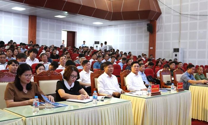 Đại biểu dự hội nghị.