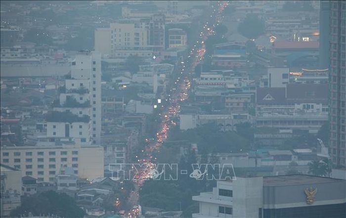 Ô nhiễm bụi mịn trở thành thách thức tại các đô thị. Ảnh: TTXVN