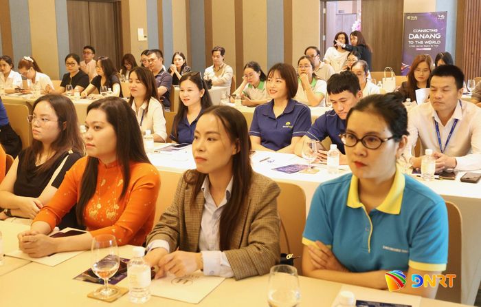 Đông đảo đơn vị lữ hành tham dự hội thảo. Ảnh: NGỌC HÀ